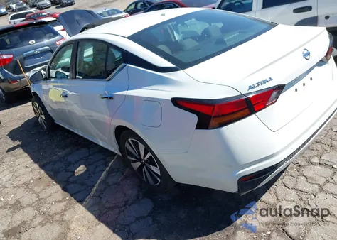 2021 Nissan Altima Sv Fwd z USA, uszkodzony, nr VIN 1N4BL4DV3MN417057